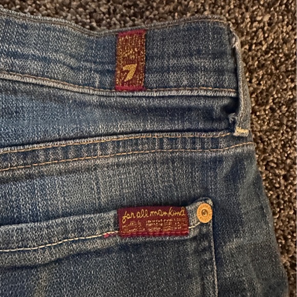 7 For All Mankind Denim Shorts Cuffed Mid Rise Blue Distressed Size 28 Summer - Picture 6 of 12